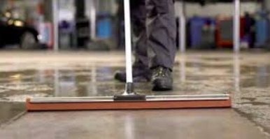 MOERMAN ZBIERAK PODŁOGOWY 75CM, metalowa rama, guma czerwona