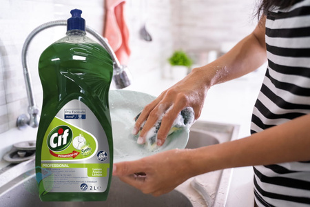 CIF PF HAND DISHWASH LEMON 2L koncentrat do ręcznego mycia naczyń